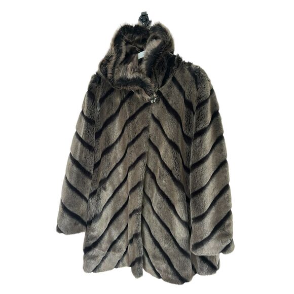 Hannah by Marlo Faux Fur Hooded Chevron Striped Sable Coat Gray Women's Size 1X - Picture 1 of 5